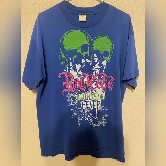 Rock and Roll T-shirt with Skulls - Picture 1 of 2